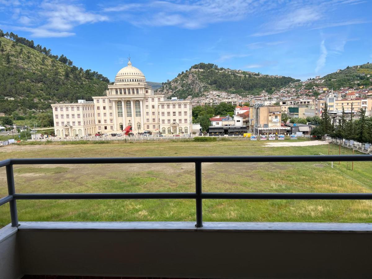 Entire Apartment Castle View Берат Экстерьер фото